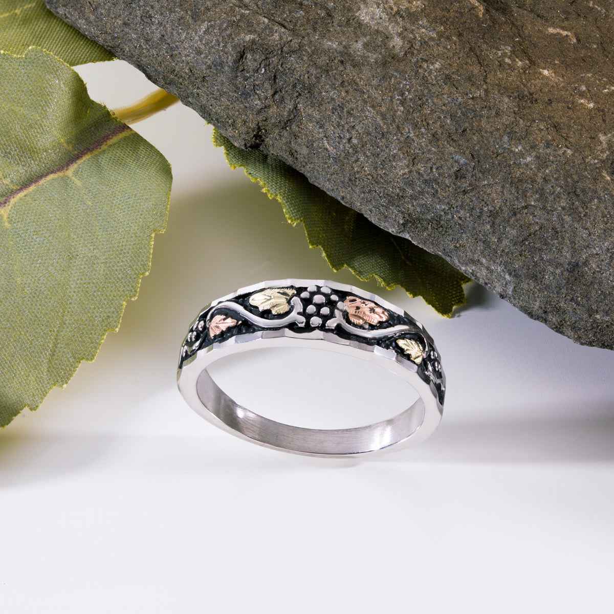 Black Hills Gold Grapevine & Leaf Ring with Black Antiquing in Sterling Silver close-up detail