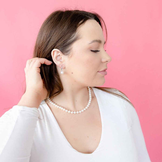 18-inch Freshwater White 7-8mm Pearl Strand Necklace in 14K Yellow Gold side profile