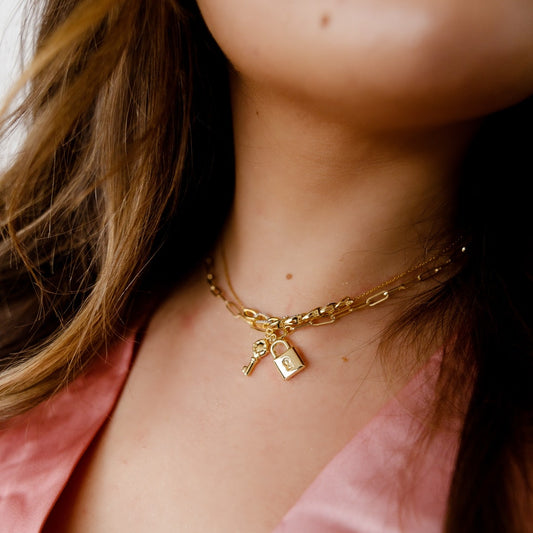 Lock & Key Paperclip Chain Necklace in 10K Yellow Gold close-up detail