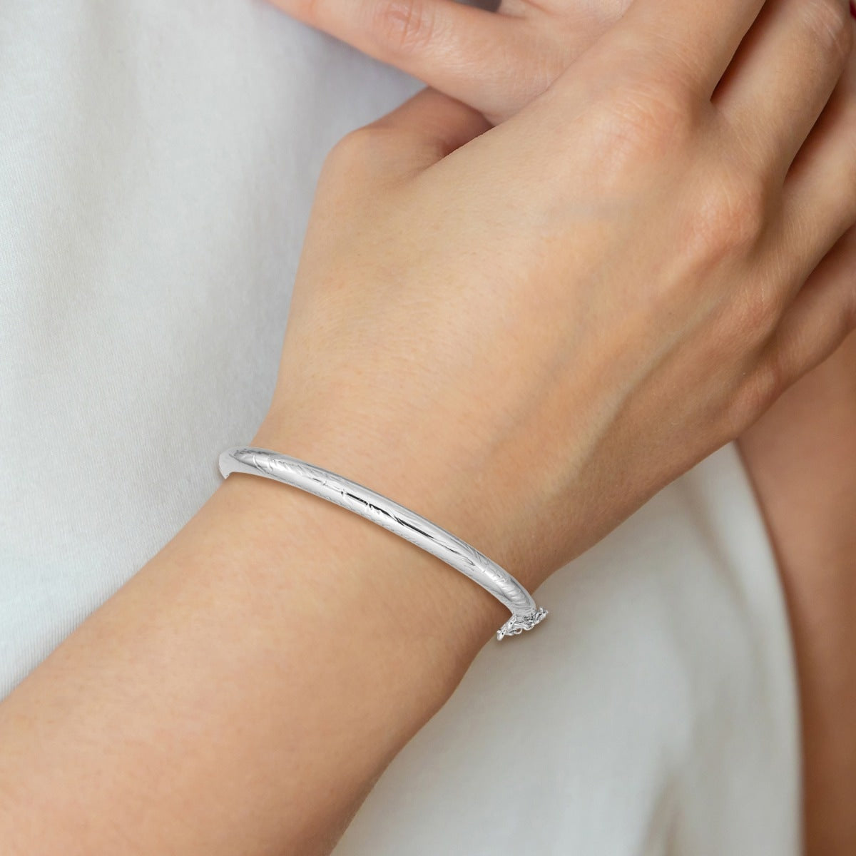 High Polish Bangle in Sterling Silver close-up detail