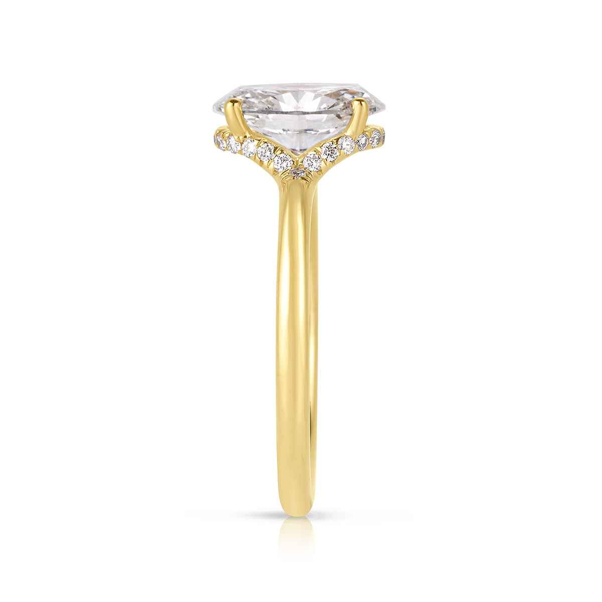 Adamante 4-1/3 ct. tw. Lab-Grown Oval Diamond Hidden Halo Engagement Ring in 14K Yellow Gold close-up detail