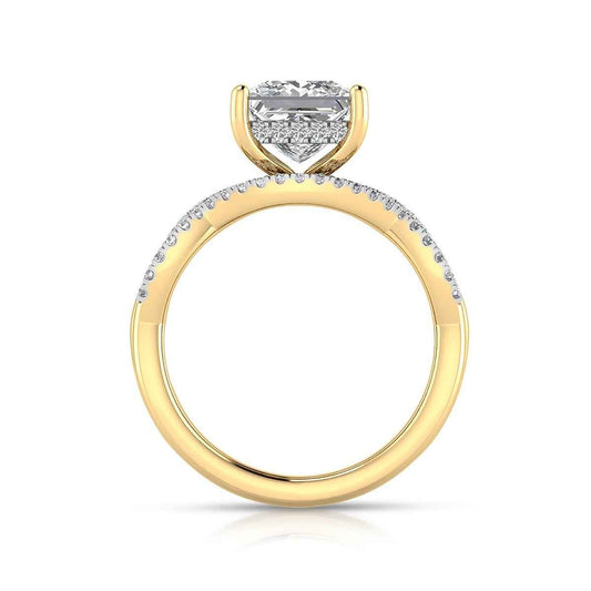 Adamante 2-9/10 ct. tw. Lab-Grown Princess Cut Diamond Hidden Halo Twist Wedding Set in 14K Yellow Gold close-up detail