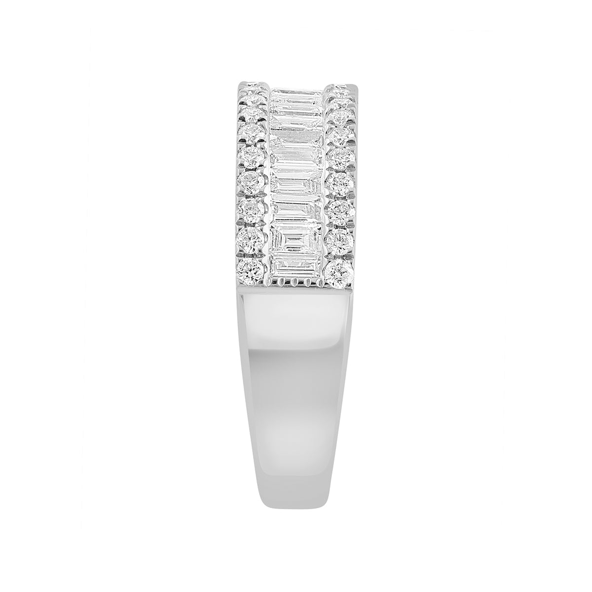 14K white gold 9/10 ct. baguette and round diamond Effy ring