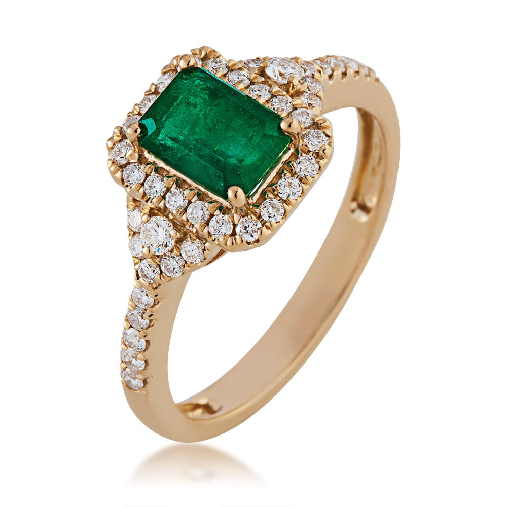 Emerald and Diamond Ring in 14 Kt. Yellow Gold close-up detail