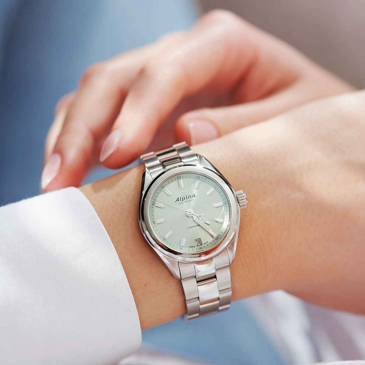 Alpina Ladies' Alpiner Comtesse Quartz Stainless Steel Watch with Green Dial side profile