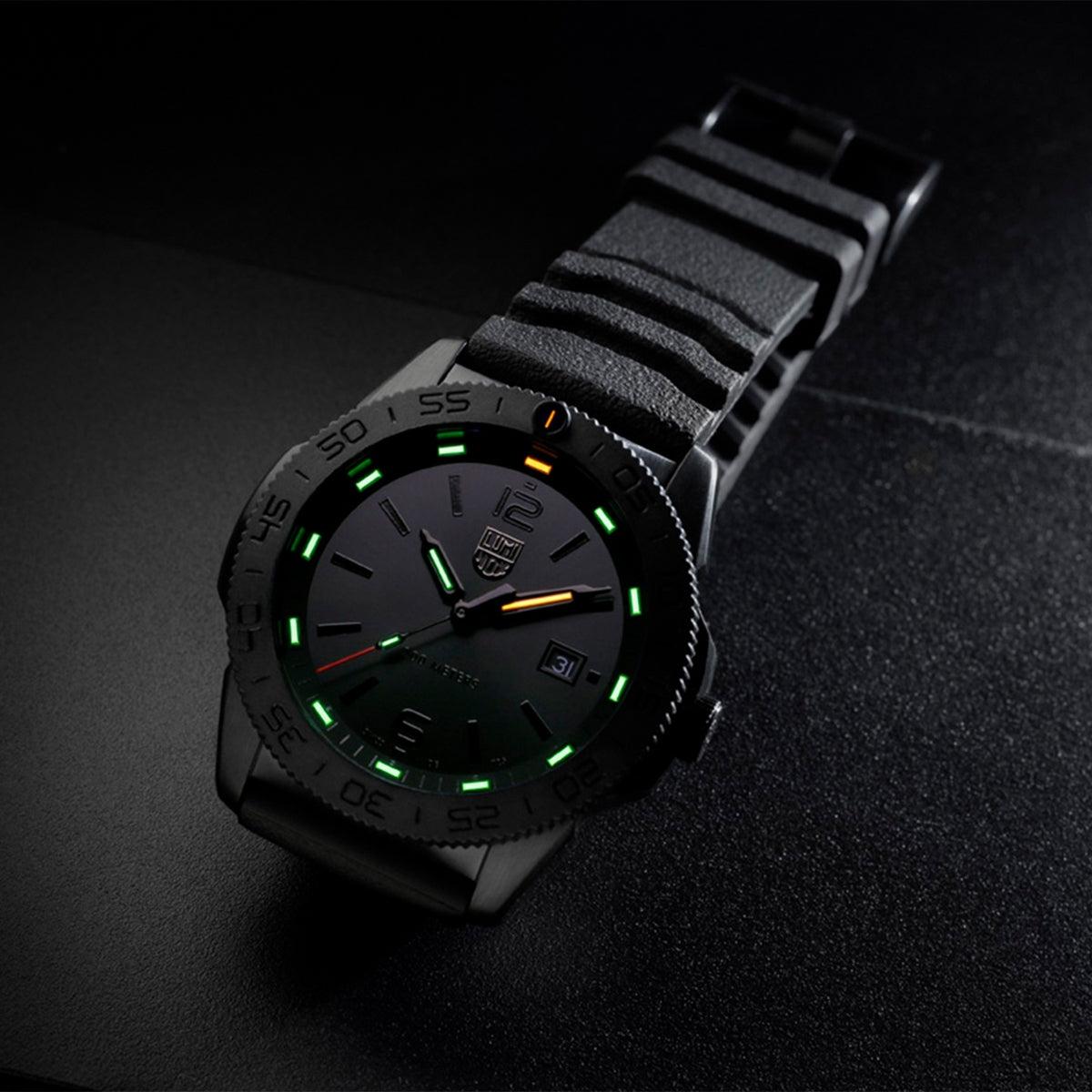 Luminox Men's Pacific Diver Quartz Black Stainless Steel Watch with Black Dial & Rubber Strap side profile