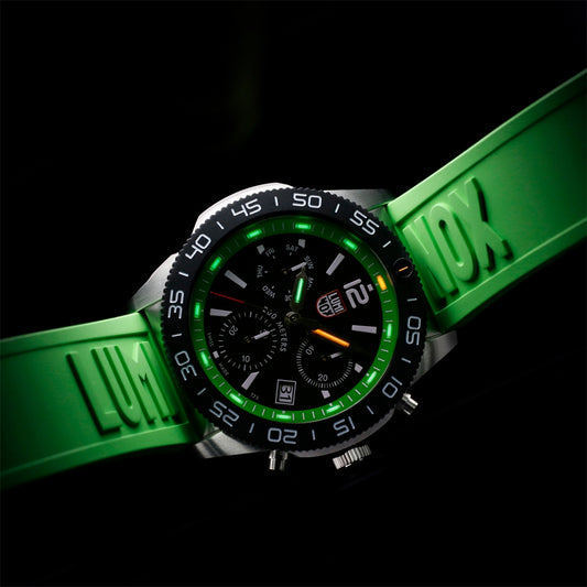 Luminox Men's Pacific Diver Quartz Chronograph Stainless Steel Watch with Black Dial & Green Rubber Strap side profile