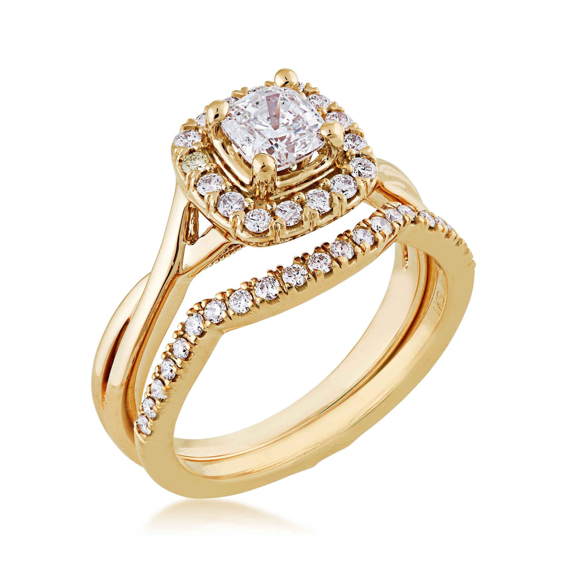 Noventa 1-1/5 ct. tw. Cushion Cut Halo Wedding Set with Twist Band in 14K Yellow Gold close-up detail