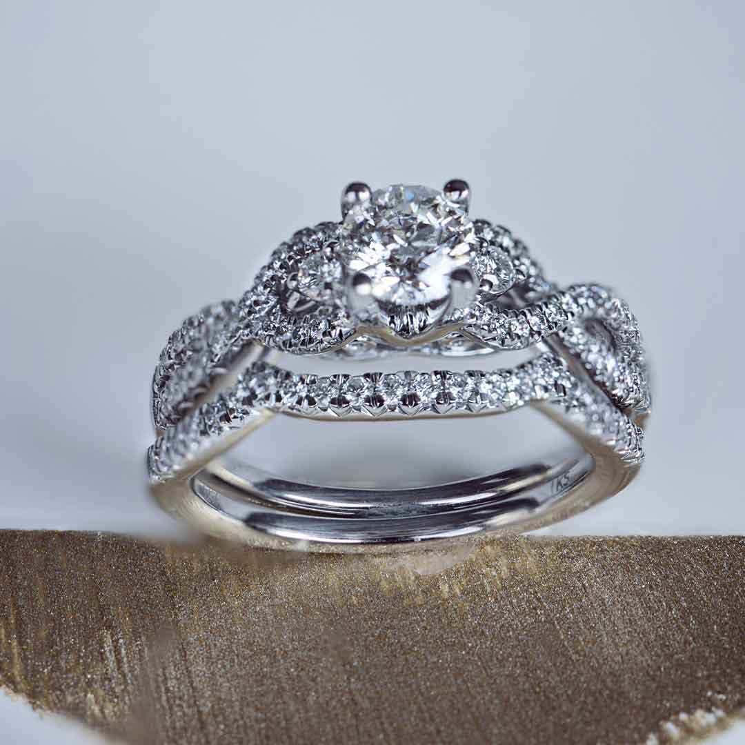 Noventa 1-1/4 ct. tw Round Diamond Wedding Set with Infinity Inspired Band in 14K White Gold side profile
