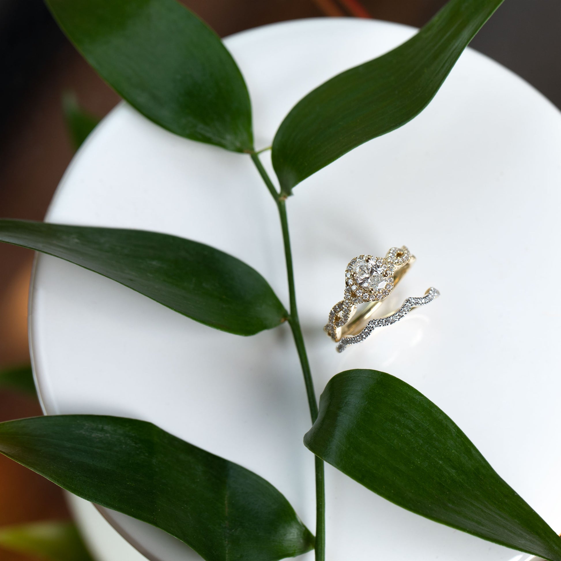 Amaura Collection 1 ct. tw Oval Halo Wedding Set with Side Twist Design in 14K Yellow Gold - 14Y-OV full view