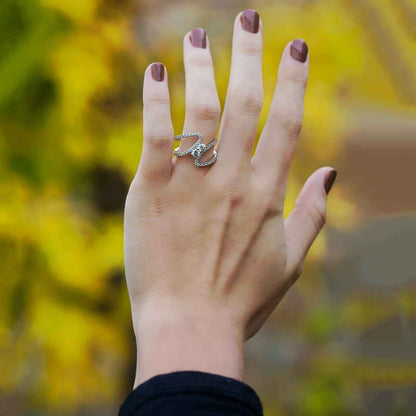 2BeLoved 7/8 ct. tw 2-Stone Diamond Anniversary Ring with Bypass Design in 14K White Gold close-up detail