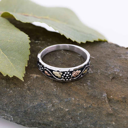 Black Hills Gold Grapevine & Leaf Ring with Black Antiquing in Sterling Silver front view