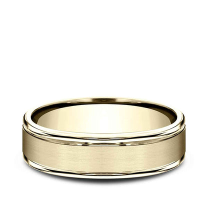 Benchmark Men's 6mm Satin Finish Polished Edge Wedding Ring in 10K Yellow Gold close-up detail