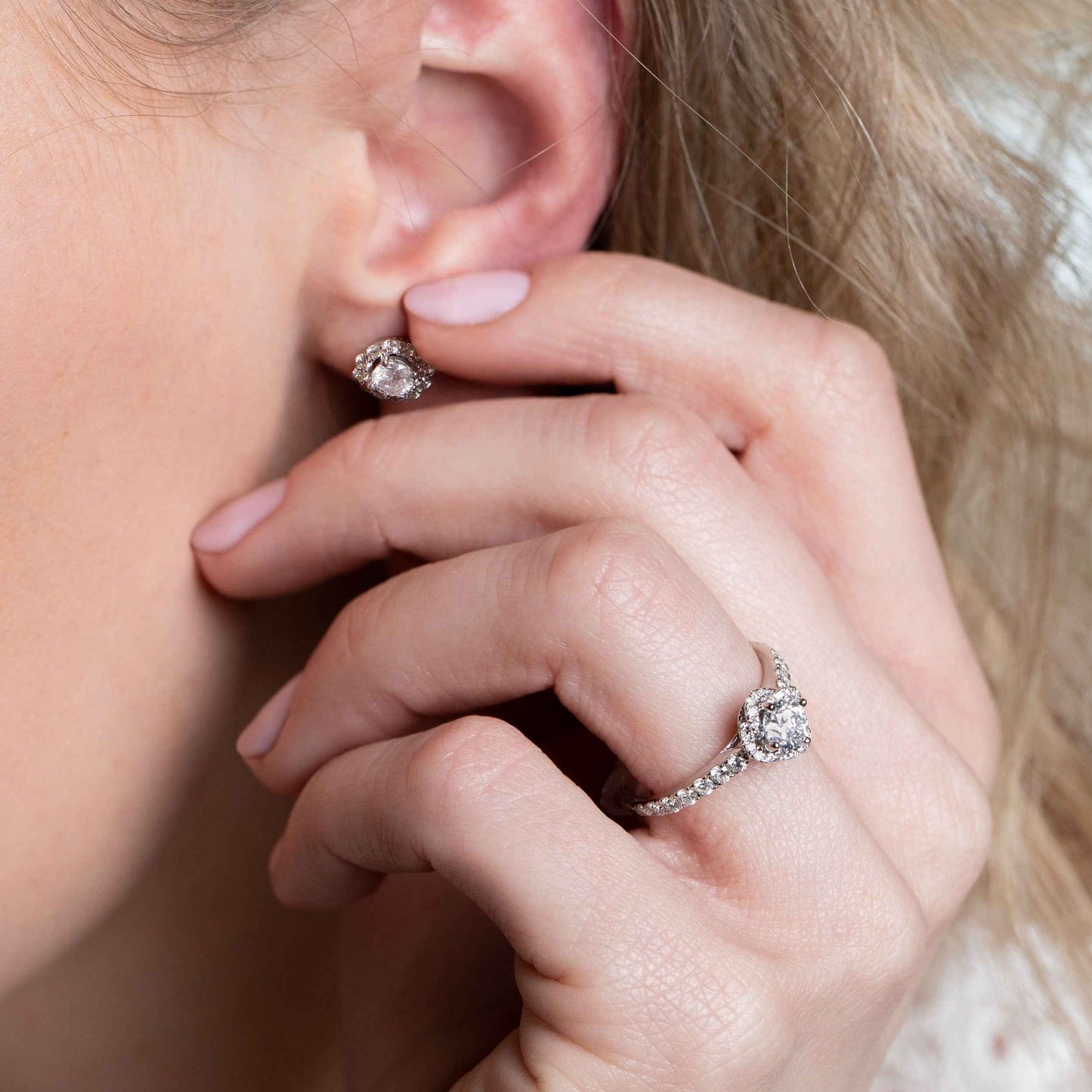 Amaura Collection 1 ct. tw. Round Brilliant Diamond Halo Earrings in 10K White Gold close-up detail