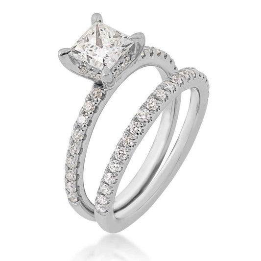 Noventa 1-1/2 ct. tw. Princess Cut Diamond Wedding Set in 14K White Gold close-up detail