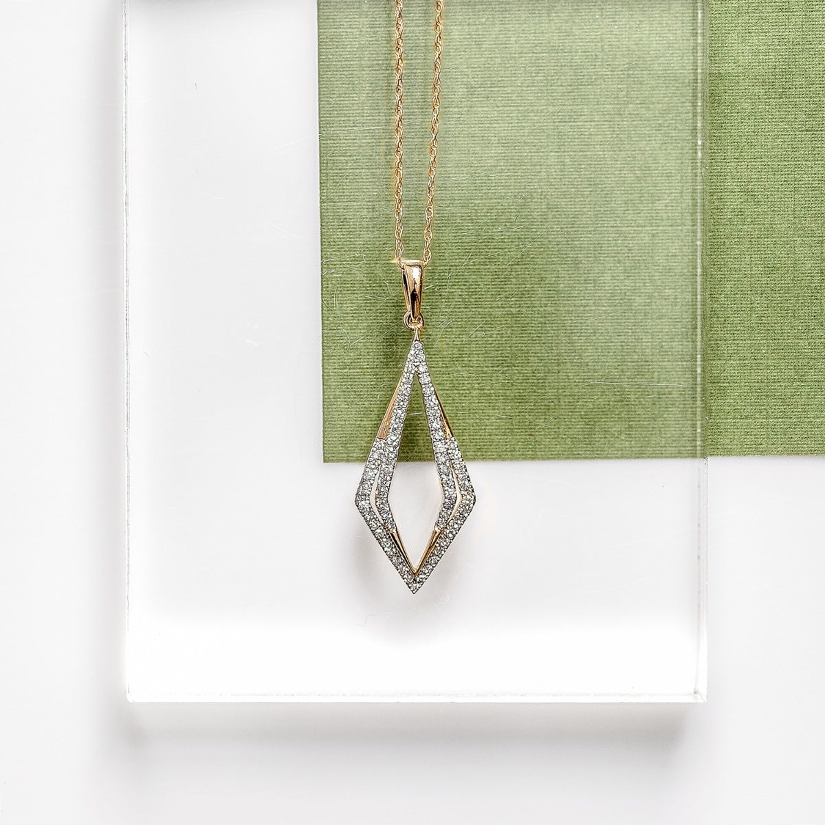1/4 ct. tw. Diamond Kite-Shaped Pendant in 10K Yellow Gold front view