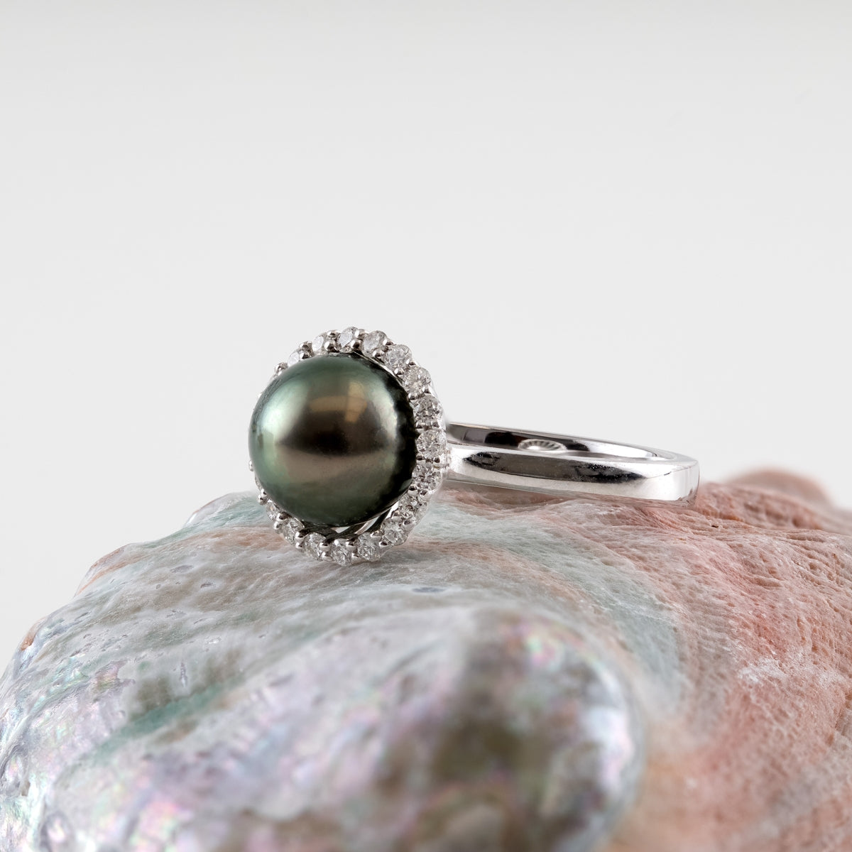 8-9mm Cultured Tahitian Pearl & 1/3 ct. tw. Diamond Halo Ring in 14K White Gold close-up detail