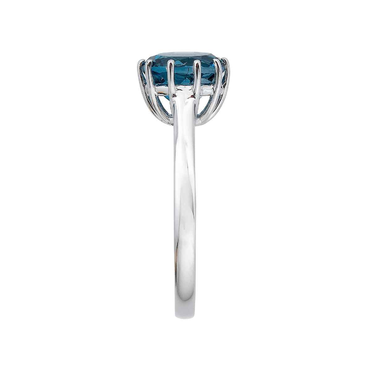 Round London Blue Topaz Solitaire Ring in 10K White Gold close-up detail