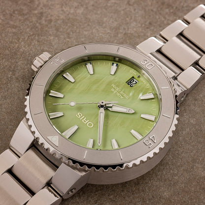 Oris Aquis Date Automatic Stainless Steel Watch with Green Mother of Pearl Dial front view