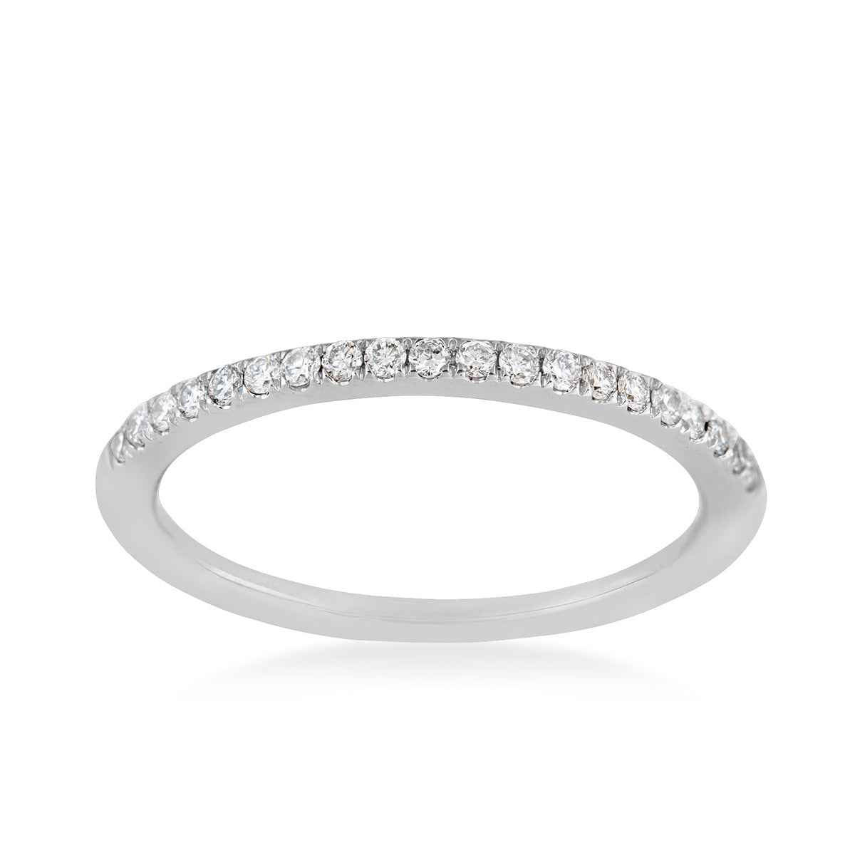 1/7 ct. tw. Ladies' Diamond Prong Band in 14K White Gold close-up detail