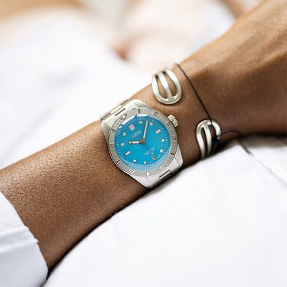 divers cotton candy automatic oris watch