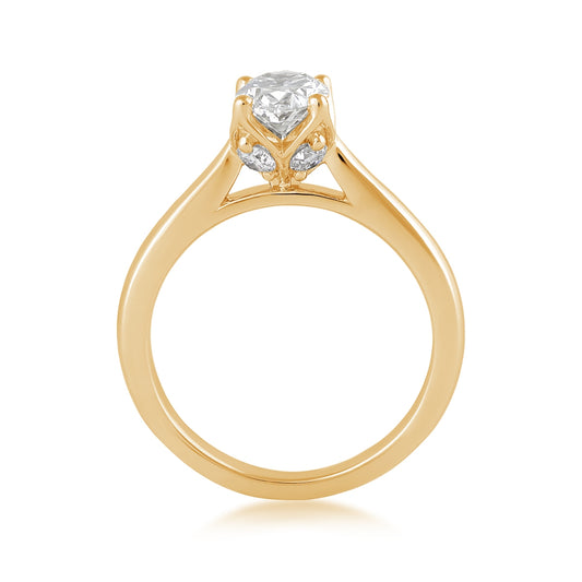 Adamante 1-1/4 ct. tw. Lab-Grown Oval Diamond Solitaire Engagement Ring in 14K Yellow Gold close-up detail