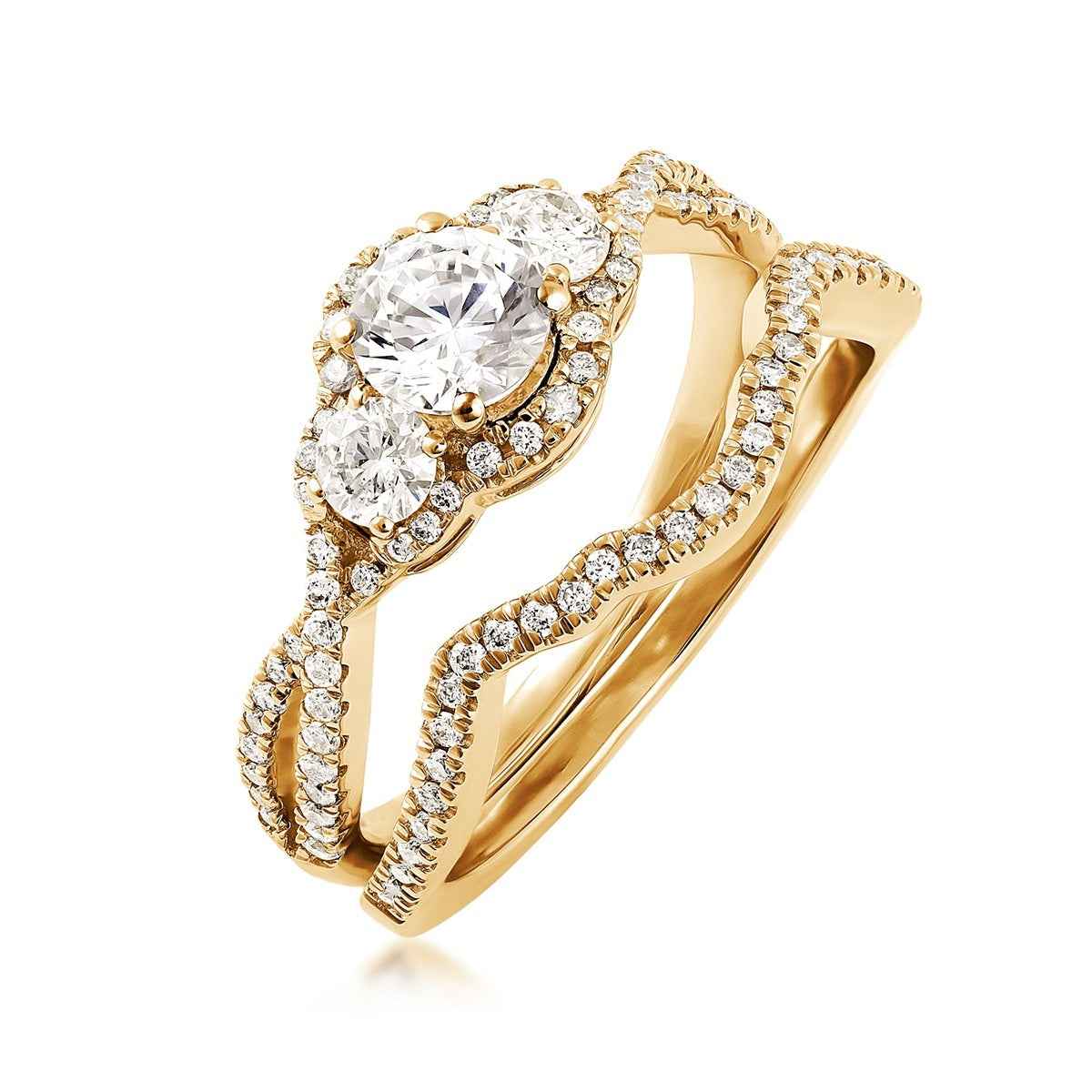 Noventa 1 ct. tw. Diamond 3-Stone Wedding Set in 14K Yellow Gold close-up detail
