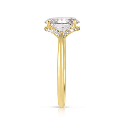 Adamante 4-1/3 ct. tw. Lab-Grown Oval Diamond Hidden Halo Engagement Ring in 14K Yellow Gold close-up detail