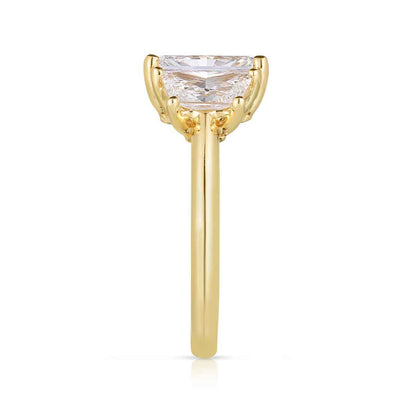 Adamante 3-1/4 ct. tw. Lab-Grown Radiant Cut 3-Stone Diamond Engagement Ring in 14K Yellow Gold close-up detail