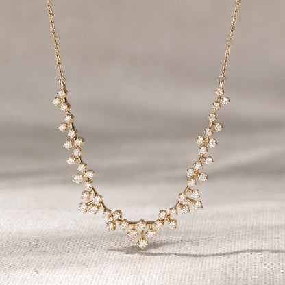 1 ct. tw. Diamond Staggered Necklace in 14K Yellow Gold close-up detail