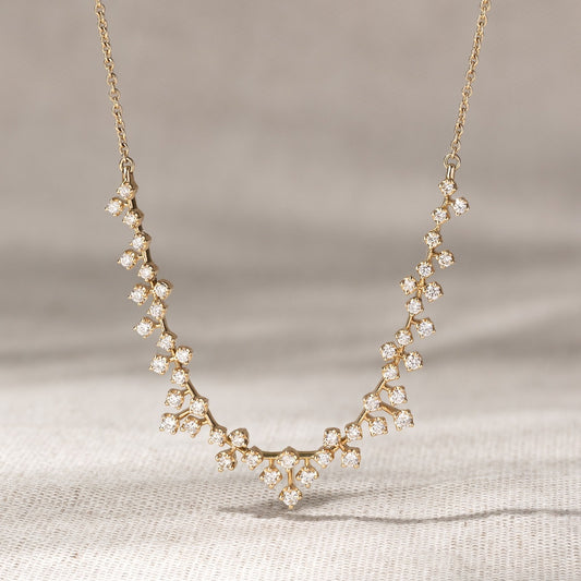 1 ct. tw. Diamond Staggered Necklace in 14K Yellow Gold close-up detail