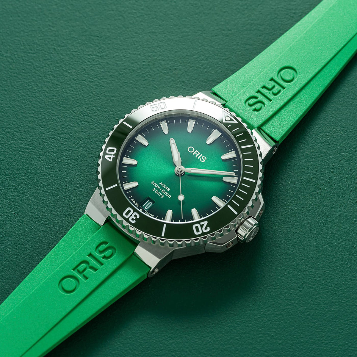 green dial rubber strap automatic aquis oris watch