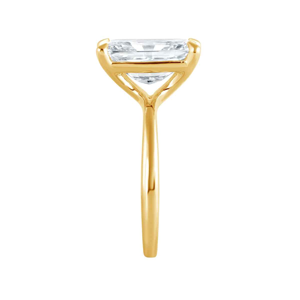 Adamante 5 ct. tw. Lab-Grown Radiant Cut Diamond Solitaire Engagement Ring in 14K Yellow Gold close-up detail