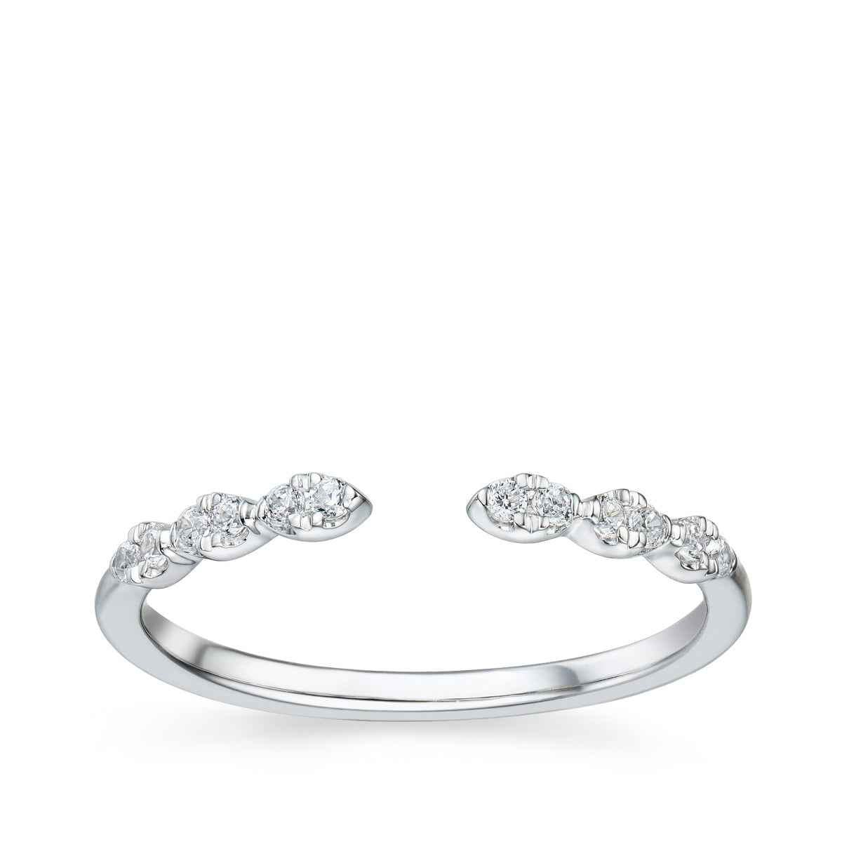 1/8 ct. tw. Round Diamond Scalloped Open Wedding Ring in 14K White Gold