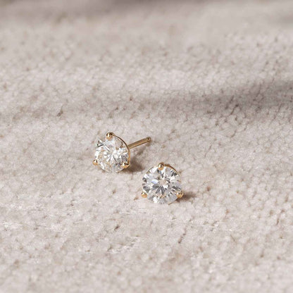 USA Collection 1-1/2 ct. tw. Lab-Grown Round Brilliant Diamond Solitaire Earrings in 14K Yellow Gold close-up detail