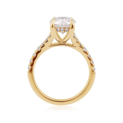 Adamante 2-5/8 ct. tw. Lab-Grown Round Brilliant Diamond Split Shank Engagement Ring in 14K Yellow Gold close-up detail