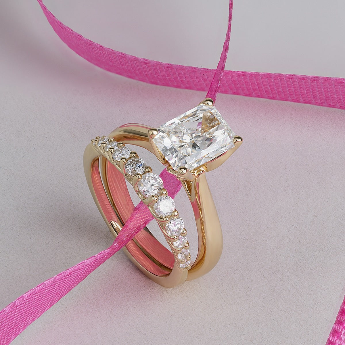 Adamante 2-3/4 ct. tw. Lab-Grown Radiant Cut Diamond Engagement Ring in 14K Yellow Gold full view