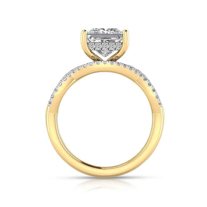 Adamante 2-9/10 ct. tw. Lab-Grown Princess Cut Diamond Hidden Halo Twist Wedding Set in 14K Yellow Gold close-up detail