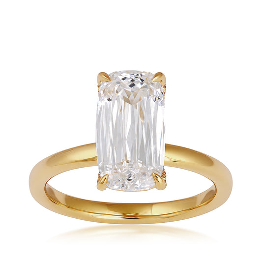 Engagement Ring in 18K Yellow Gold
18K yellow gold Above Love 3-1/8 ct. tw. lab-grown elongated cushion diamond engagement ring