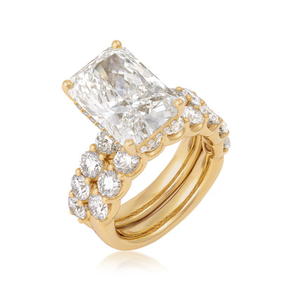 14K yellow gold Adamante 7 ct. lab-grown radiant-cut diamond wedding set with 3 ct. tw. lab-grown round diamond accents