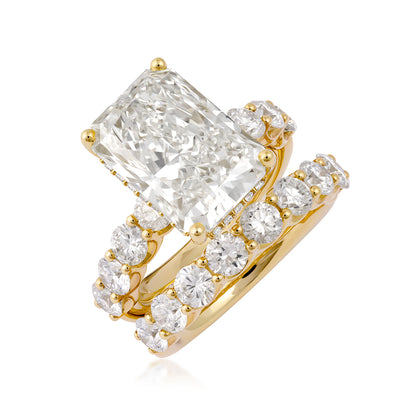 14K yellow gold Adamante 7 ct. lab-grown radiant-cut diamond wedding set with 3 ct. tw. lab-grown round diamond accents