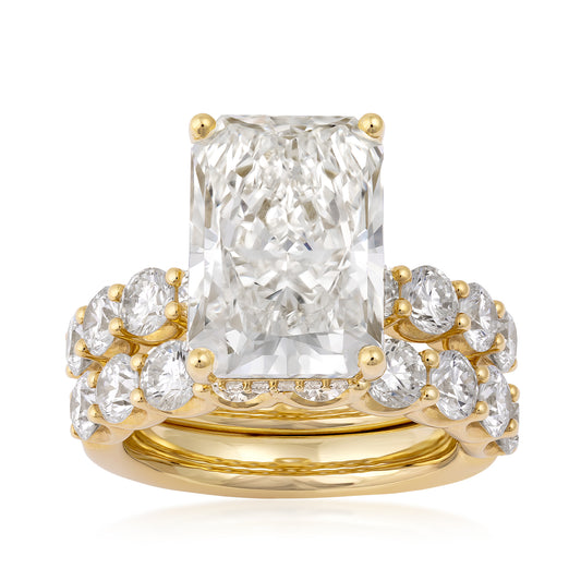 14K yellow gold Adamante 7 ct. lab-grown radiant-cut diamond wedding set with 3 ct. tw. lab-grown round diamond accents