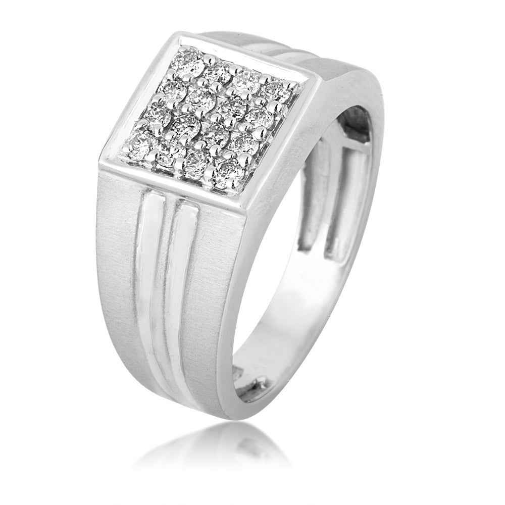 Men's 1/2 ct. tw. Diamond Wedding Ring in 10K White Gold close-up detail