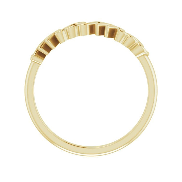 Mama Script Ring in 14K Yellow Gold close-up detail