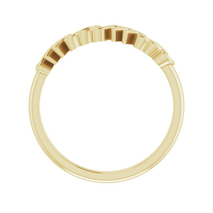 Mama Script Ring in 14K Yellow Gold close-up detail