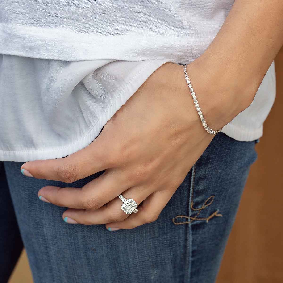 1/4 ct. tw. Round Mini Cluster Diamond Bolo Bracelet in Sterling Silver front view