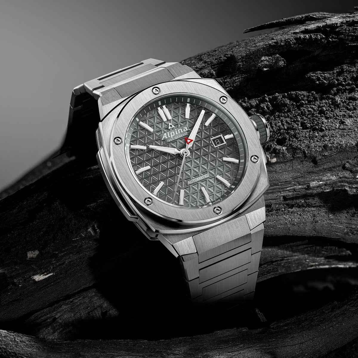 Alpina Men's Alpiner Extreme Automatic Stainless Steel Watch with Gray Dial side profile