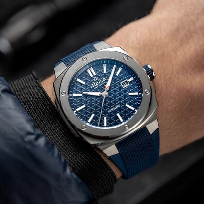 Alpina Men's Alpiner Extreme Automatic Stainless Steel Watch with Blue Dial & Rubber Strap side profile