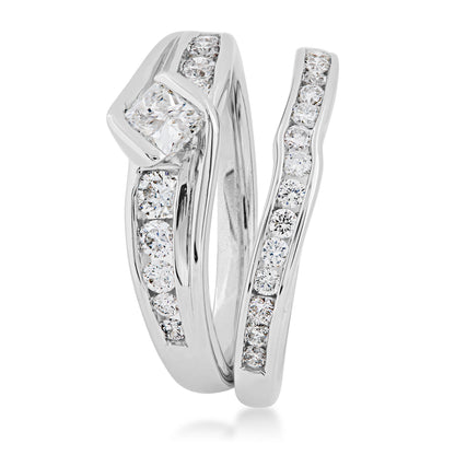 Natural 1 ct. tw. Princess Cut Wedding Set in 10K White Gold close-up detail
