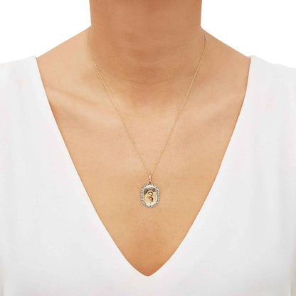 Mary & Baby Jesus Medal Pendant in 14K Yellow Gold close-up detail